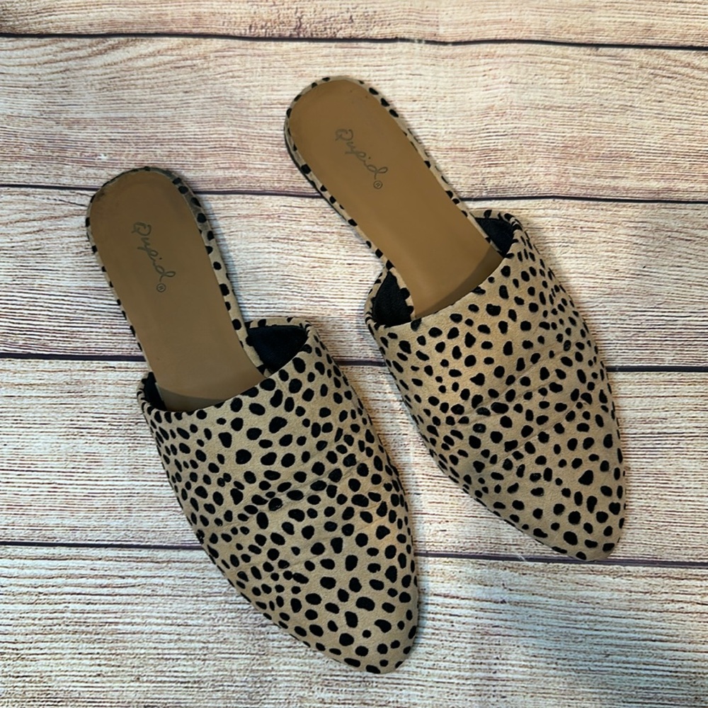 Qupid Tan Black Leopard Faux Suede Pointed Toe Flats Shoes Size 8